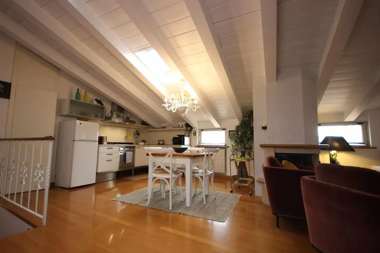 Case Vr Holiday Attico San Domenico Verona Apartment