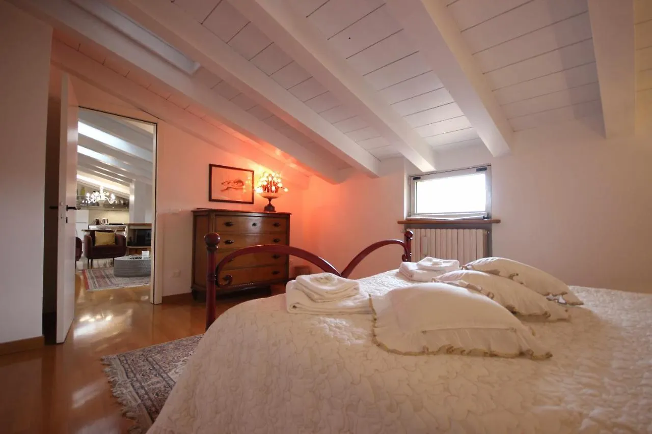 Apartment Case Vr Holiday Attico San Domenico Verona Italy