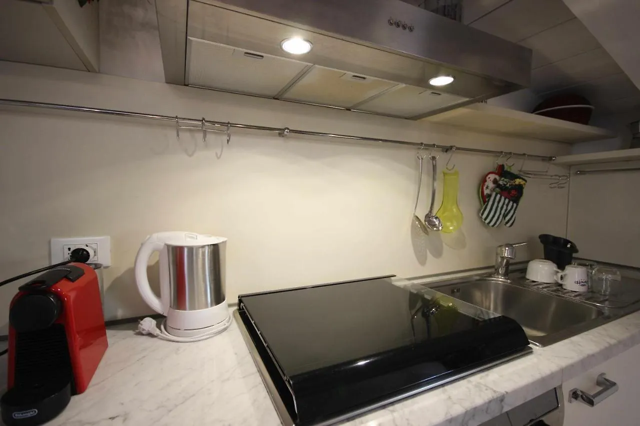 Apartment Case Vr Holiday Attico San Domenico Verona
