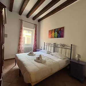 Apartament Residenza Montecchi, Werona