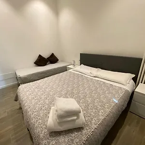 Apartament Roma Loft, Werona
