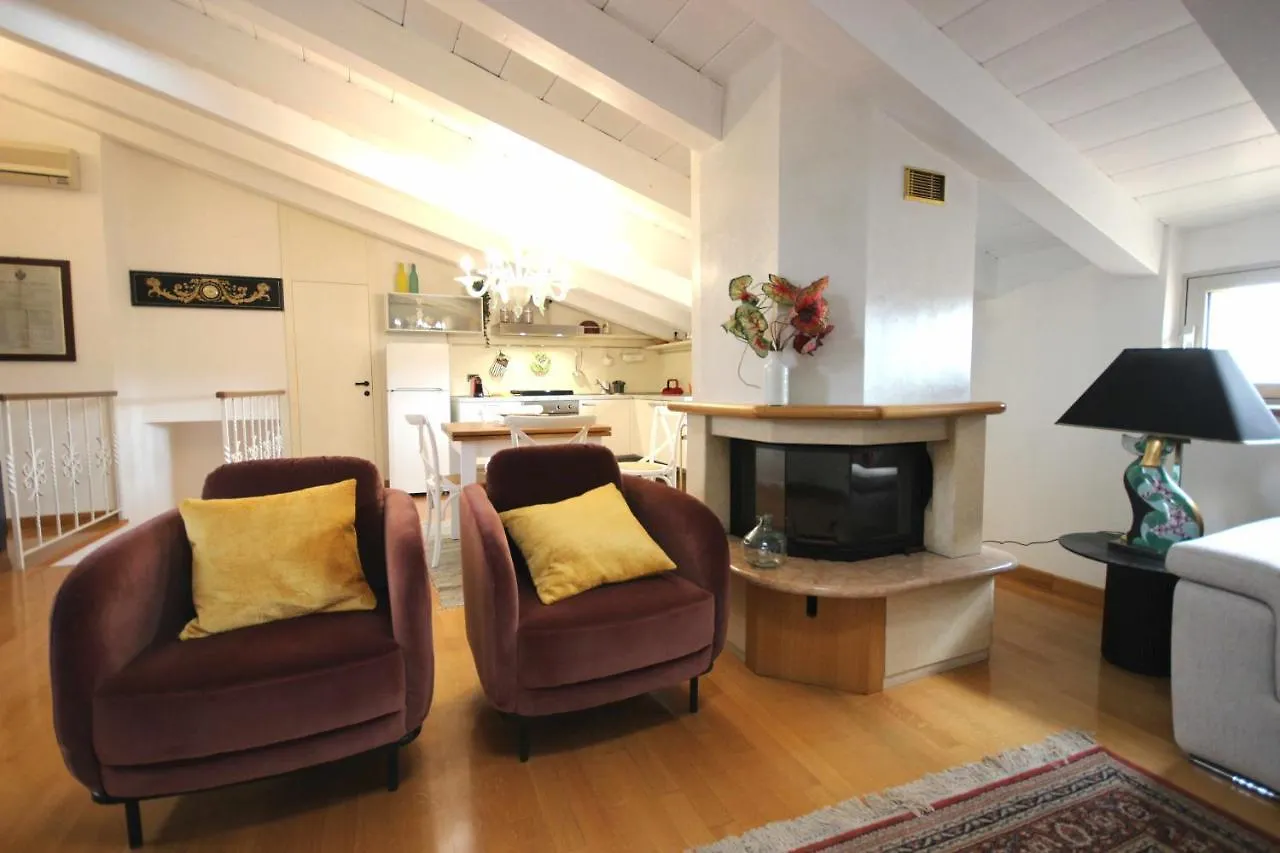 Case Vr Holiday Attico San Domenico Βερόνα